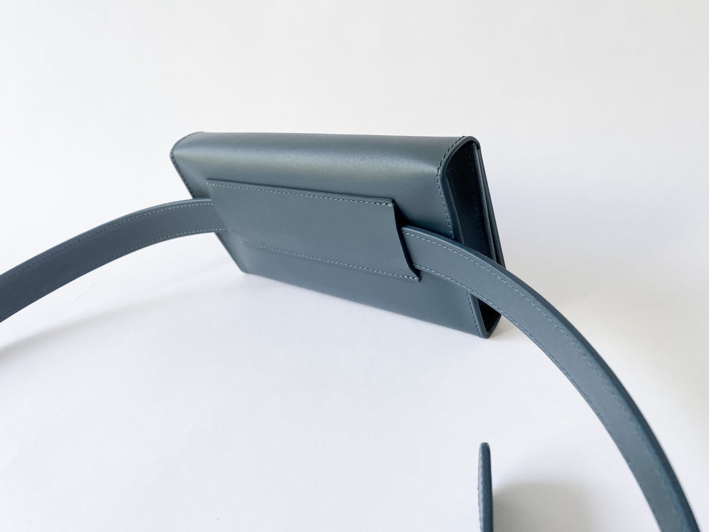 SAC BANANE / Bleu pétrole