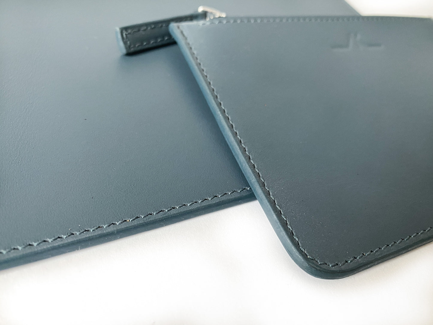 POCHETTE / Bleu pétrole